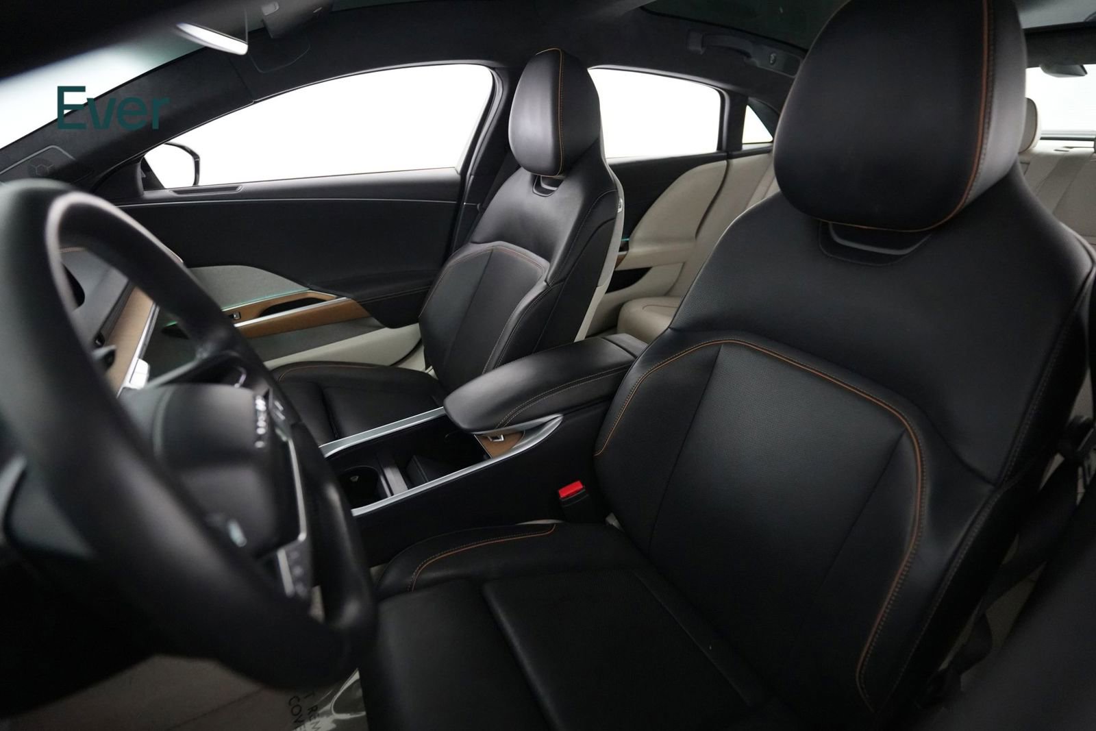 Used 2023 Lucid Air Touring AWD/4WD image 4