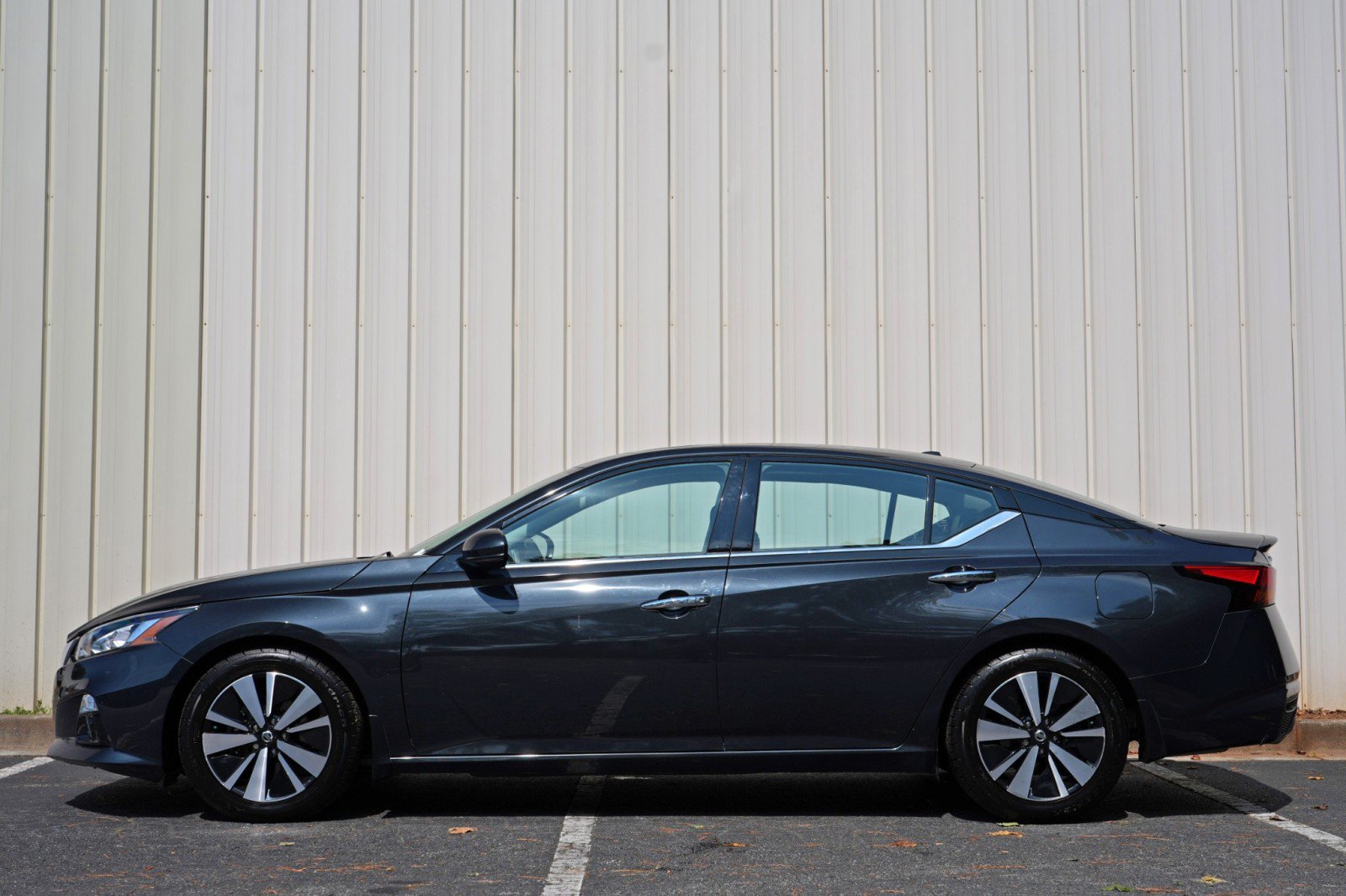 Used 2020 Nissan Altima 2.5 SL FWD image 8