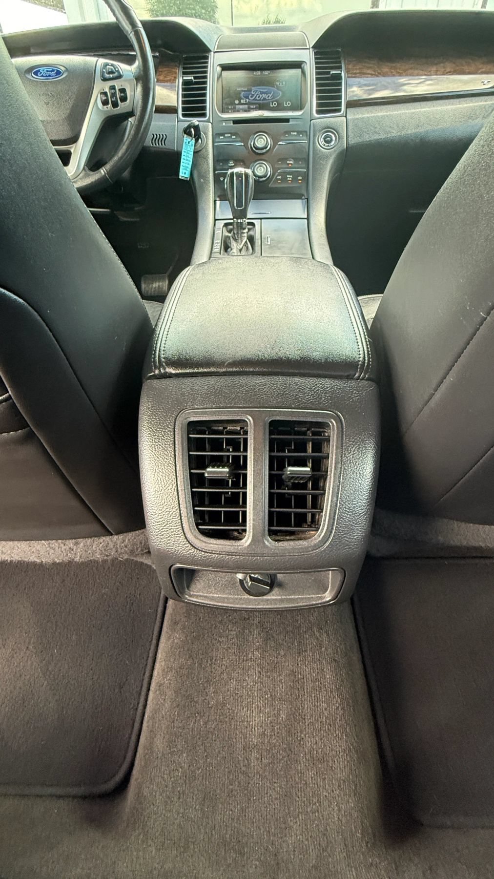 Used 2013 Ford Taurus Limited FWD image 22
