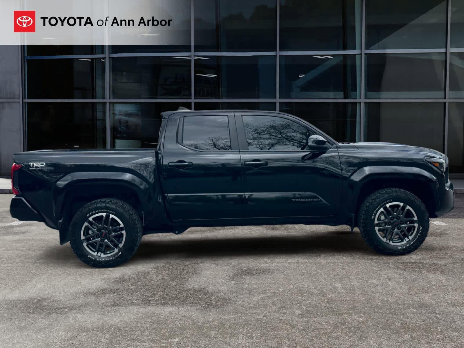 Used 2024 Toyota Tacoma TRD Sport w/ TRD Sport Upgrade Package AWD/4WD image 13