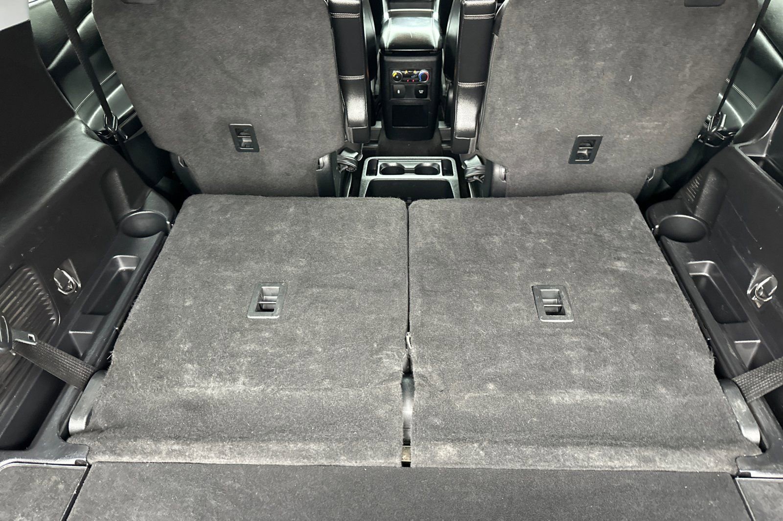 Used 2021 Ford Explorer Limited w/ Equipment Group 301A image 16