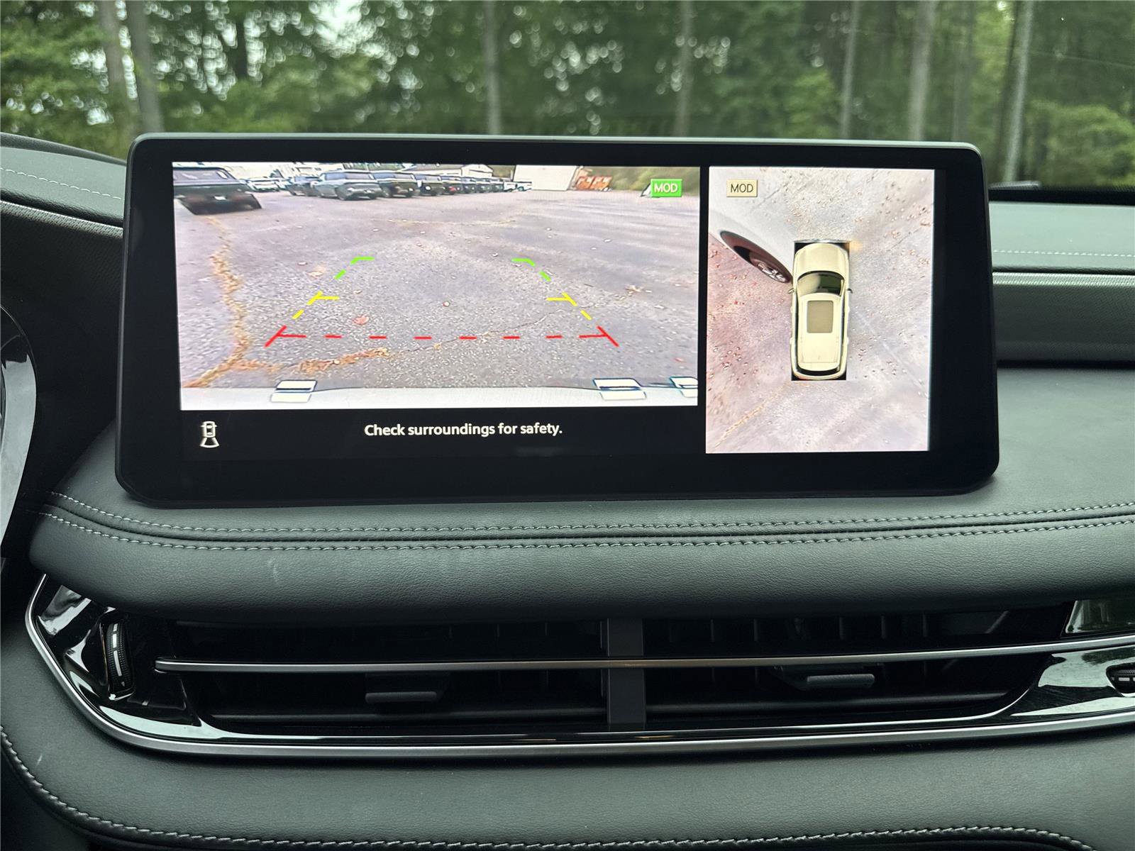 Certified 2025 INFINITI QX60 Luxe w/ Vision Package image 19