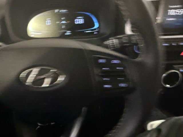 New 2025 Hyundai Venue Limited FWD image 16