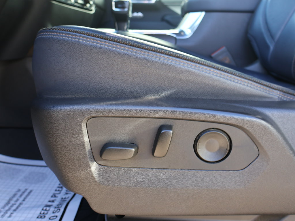 Used 2024 Chevrolet Silverado 1500 High Country w/ High Country Premium Package AWD/4WD image 17