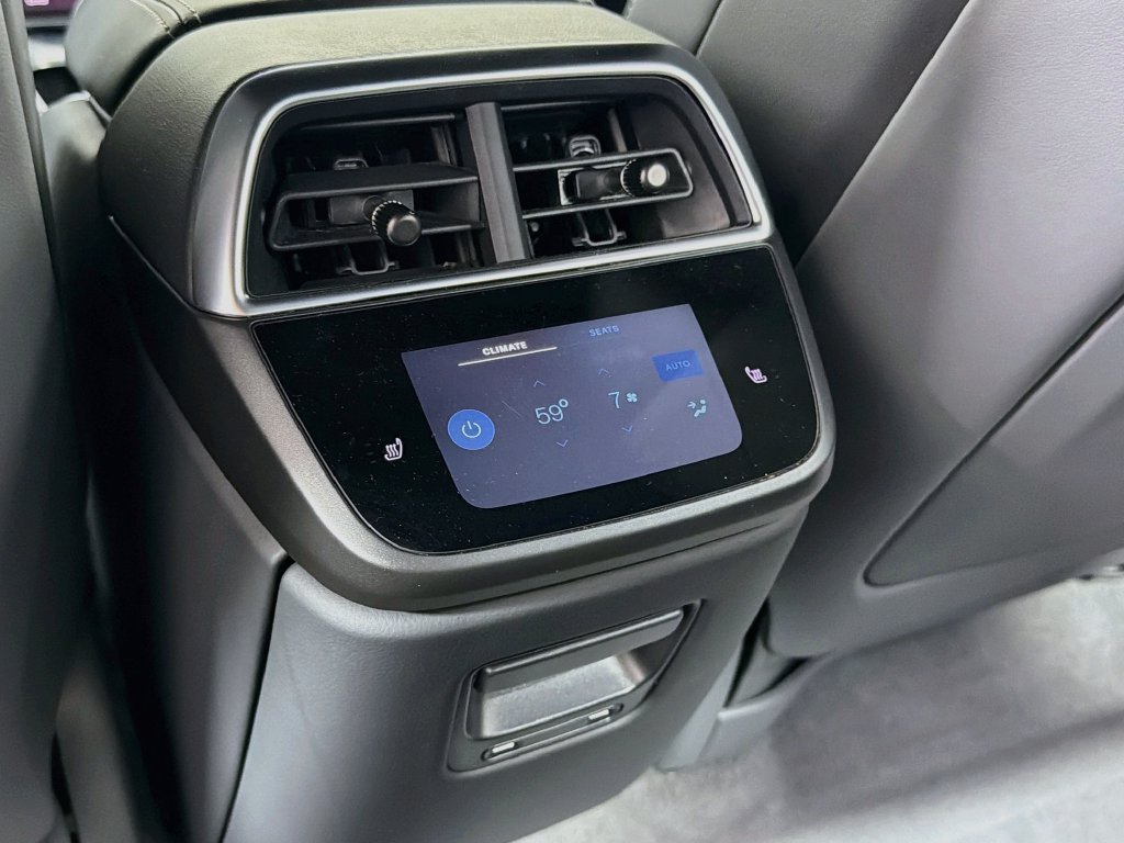 Used 2023 Lucid Air Pure AWD/4WD image 25