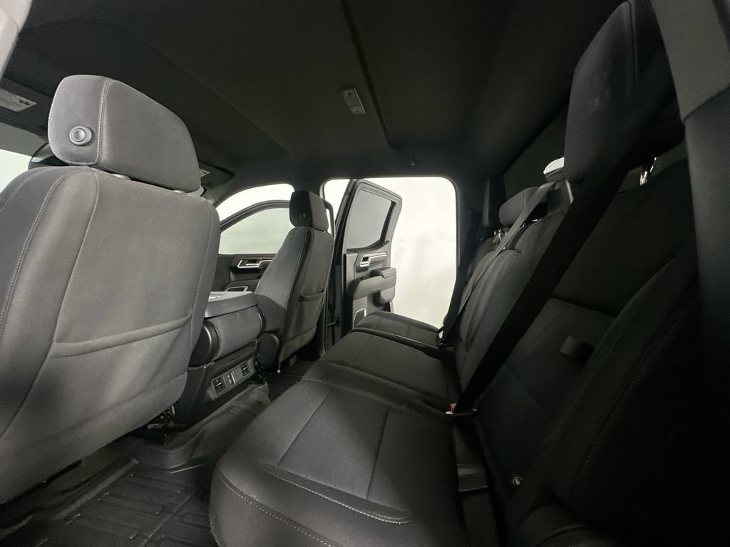 Used 2024 GMC Sierra 1500 Elevation w/ LPO, Elevation Black Package AWD/4WD image 13