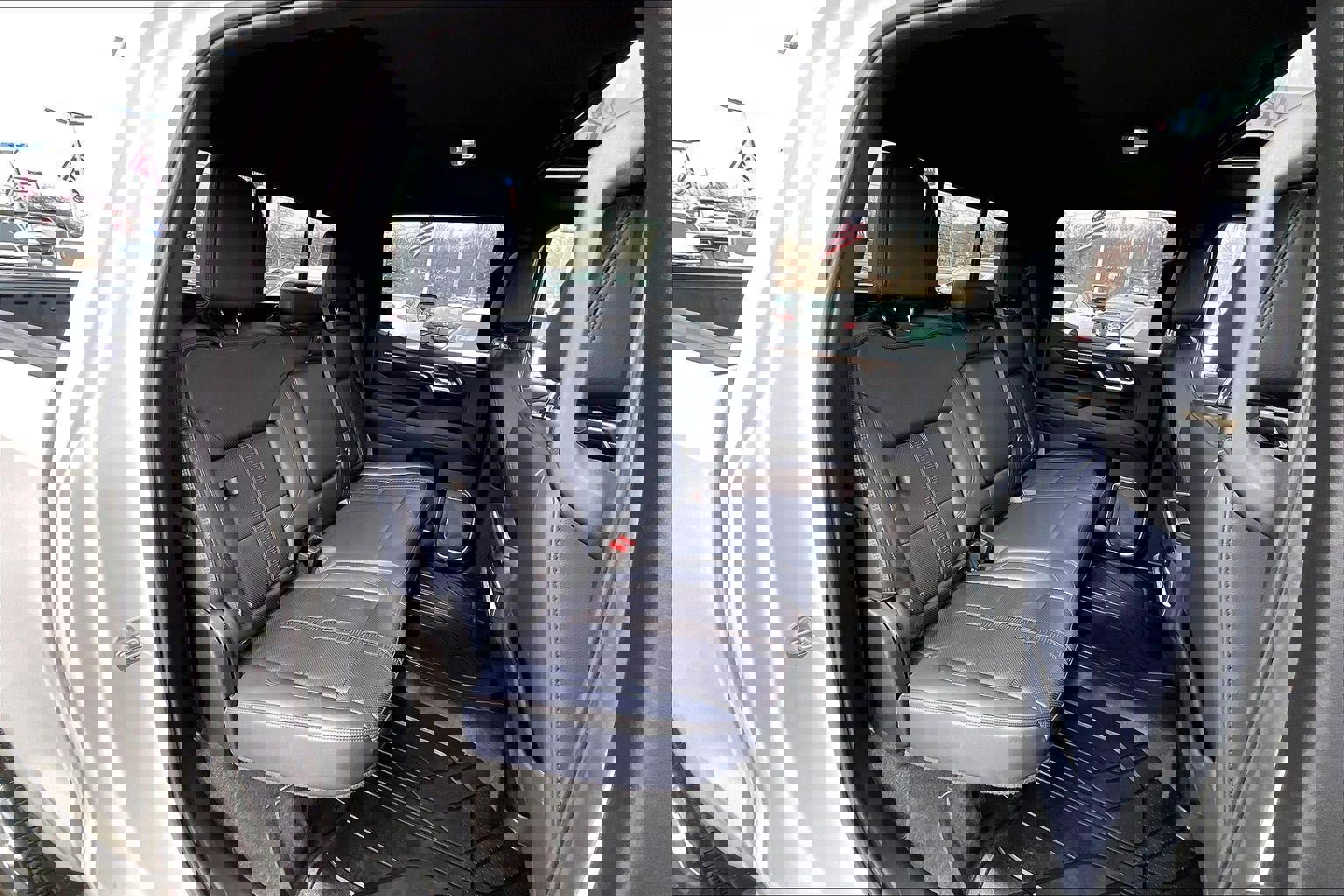 Used 2022 Chevrolet Silverado 1500 High Country w/ High Country Premium Package image 23