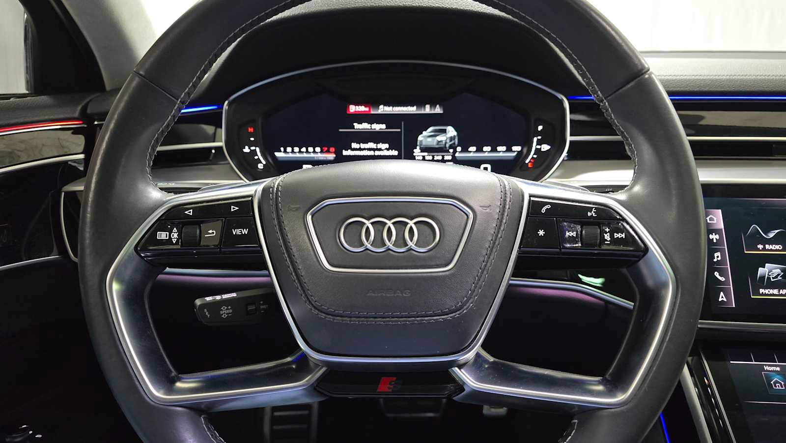 Used 2020 Audi S8 L w/ S8 Executive Package AWD/4WD image 27