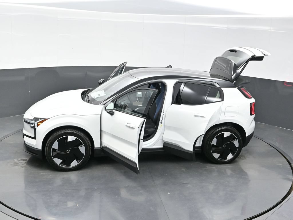 New 2026 Volvo EX30 Plus w/ Protection Package Premier AWD/4WD image 37