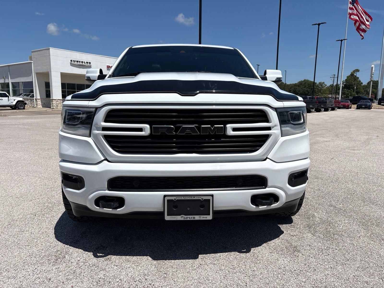 Used 2024 RAM 1500 Laramie AWD/4WD image 9