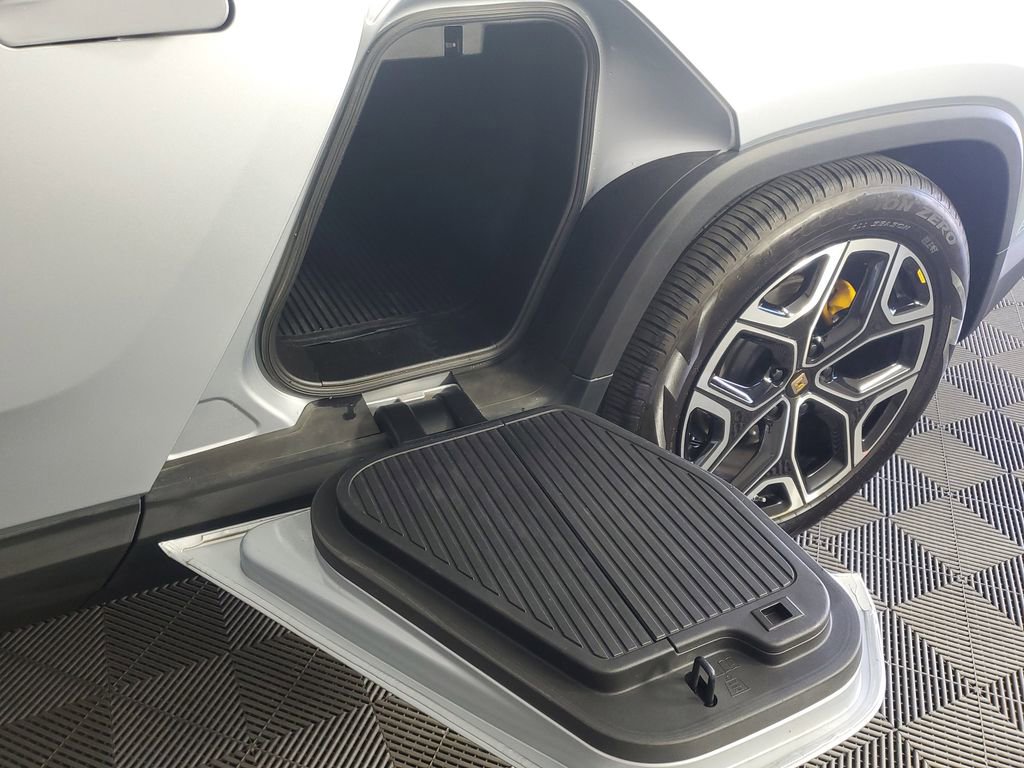 Used 2023 Rivian R1T Launch Edition AWD/4WD image 30