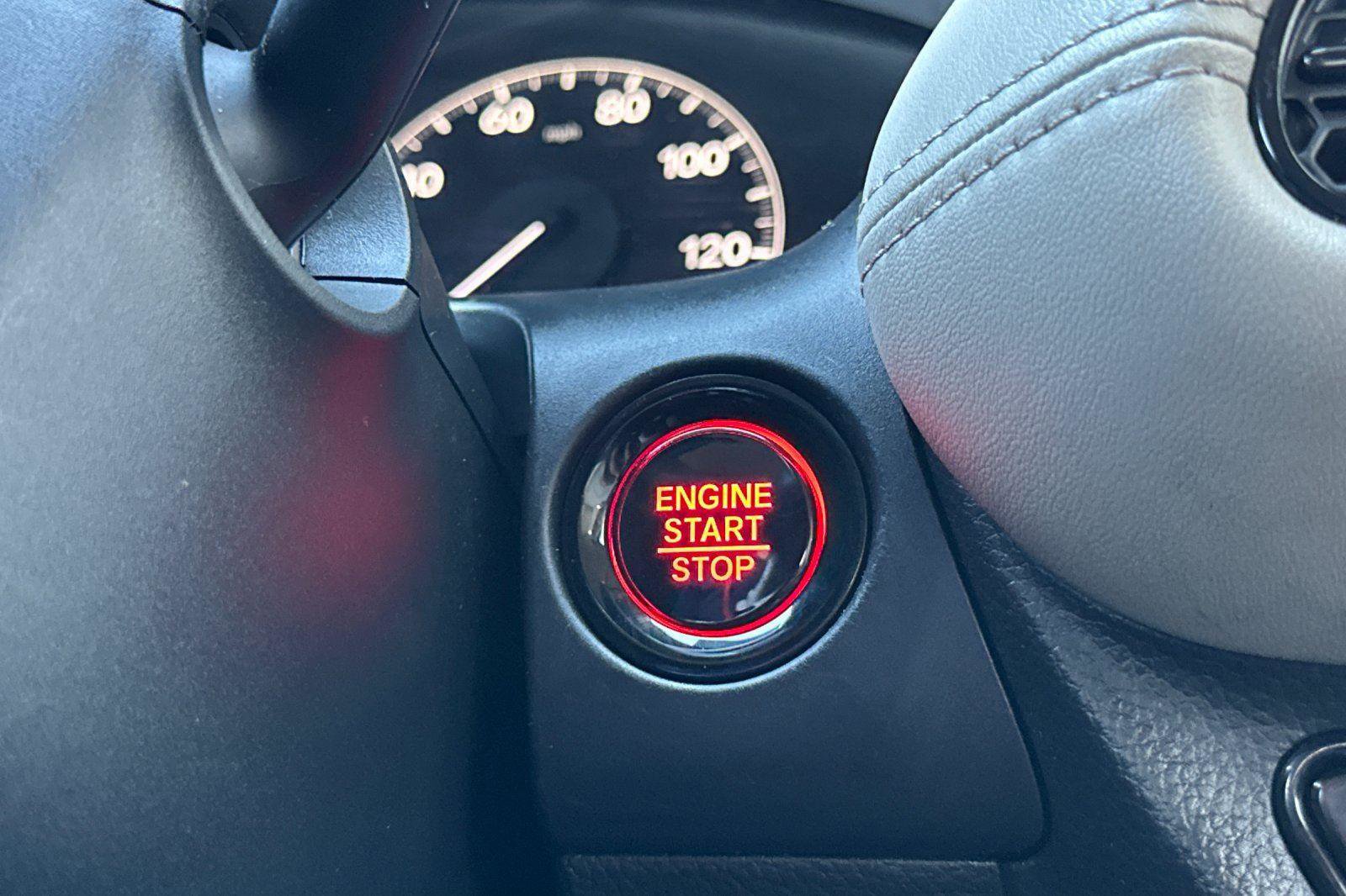 Certified 2025 Honda HR-V LX image 21