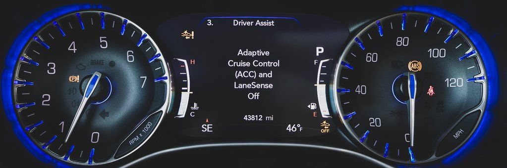 Used 2020 Chrysler Pacifica Limited FWD image 10