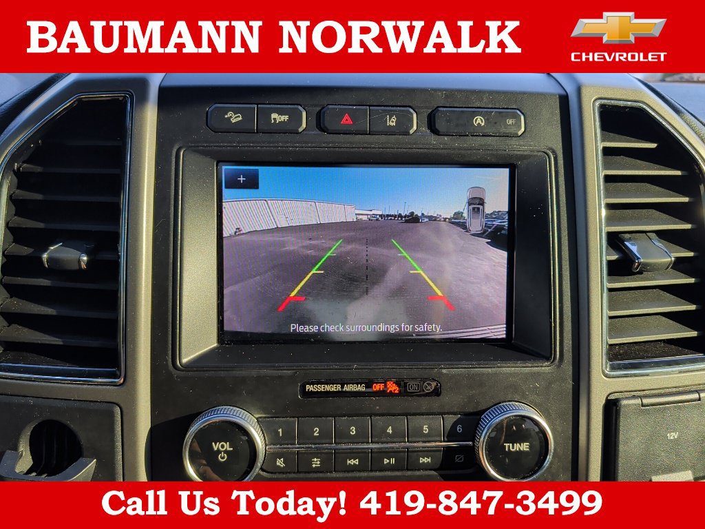 Used 2020 Ford Expedition XLT w/ Equipment Group 202A AWD/4WD image 26