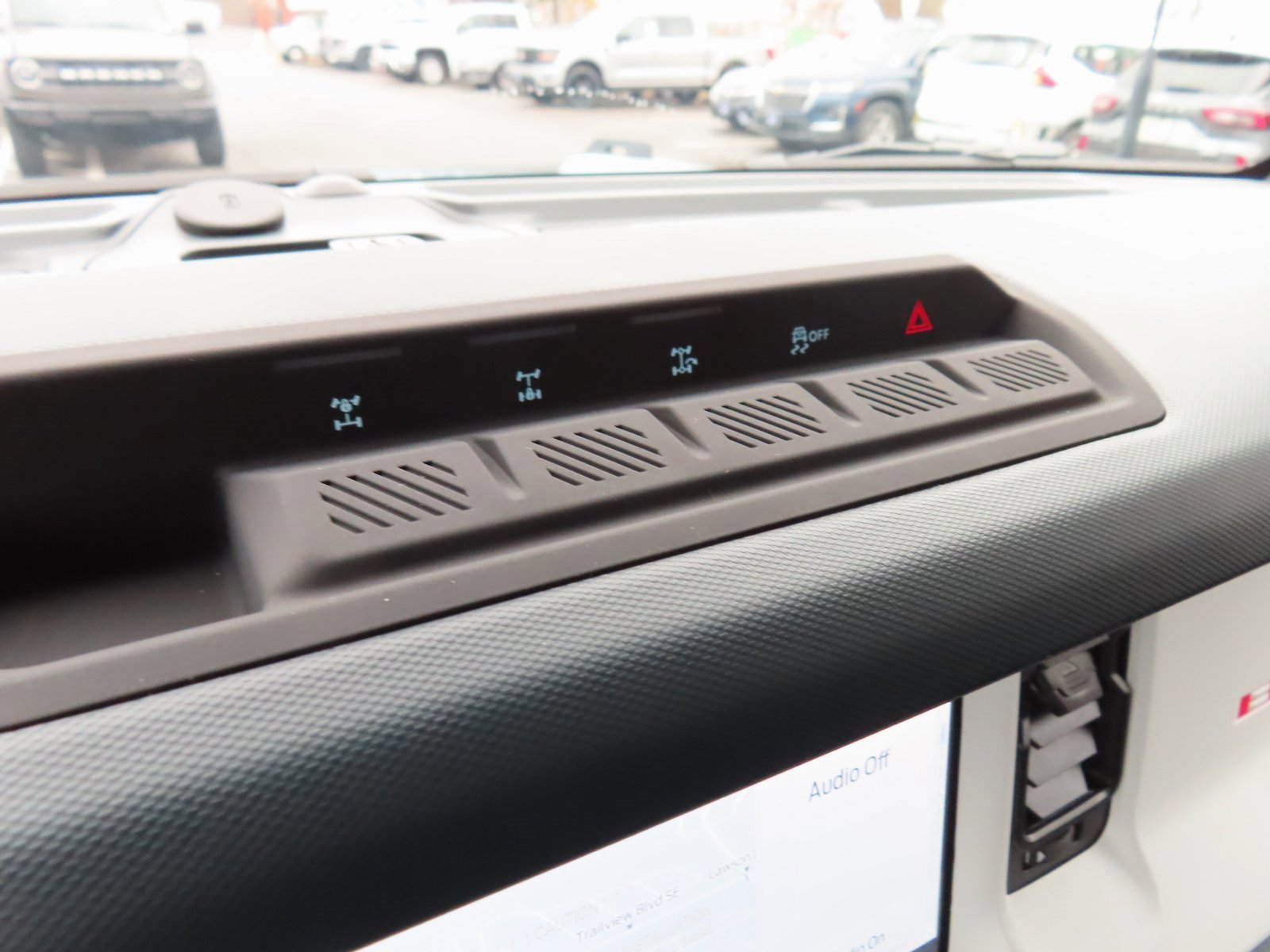 New 2025 Ford Bronco Heritage Edition image 11