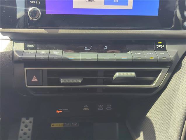 Certified 2026 Toyota Camry SE FWD image 18