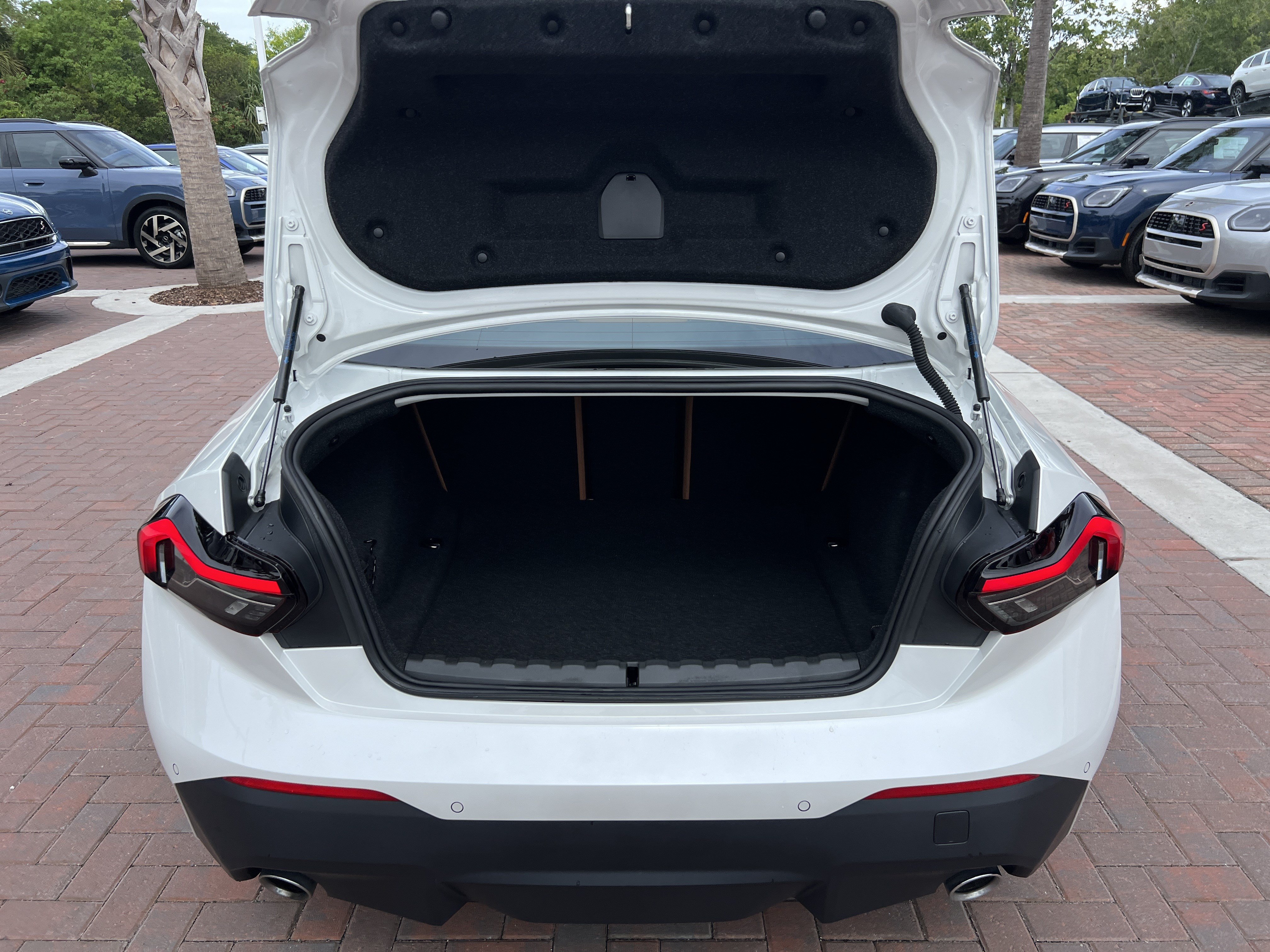 Certified 2025 BMW 230i Coupe RWD image 32
