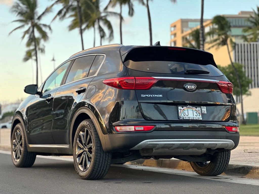 Used 2018 Kia Sportage EX w/ EX Sport Appearance Package image 3