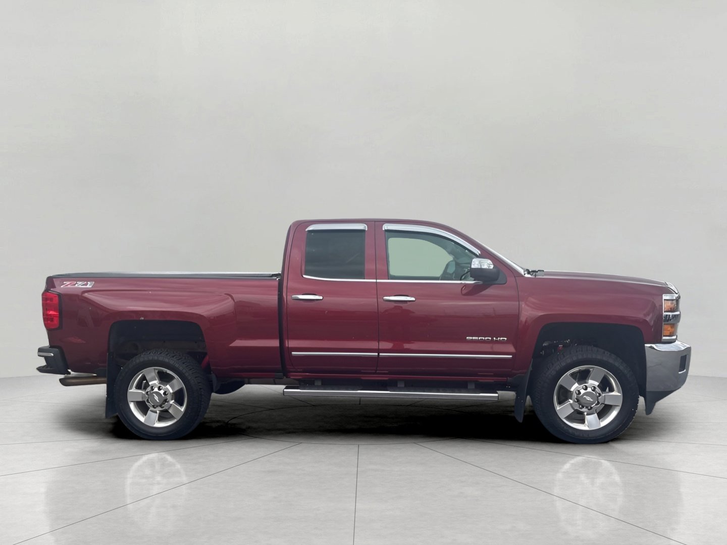 Used 2016 Chevrolet Silverado 2500 LTZ w/ LTZ Plus Package AWD/4WD image 3