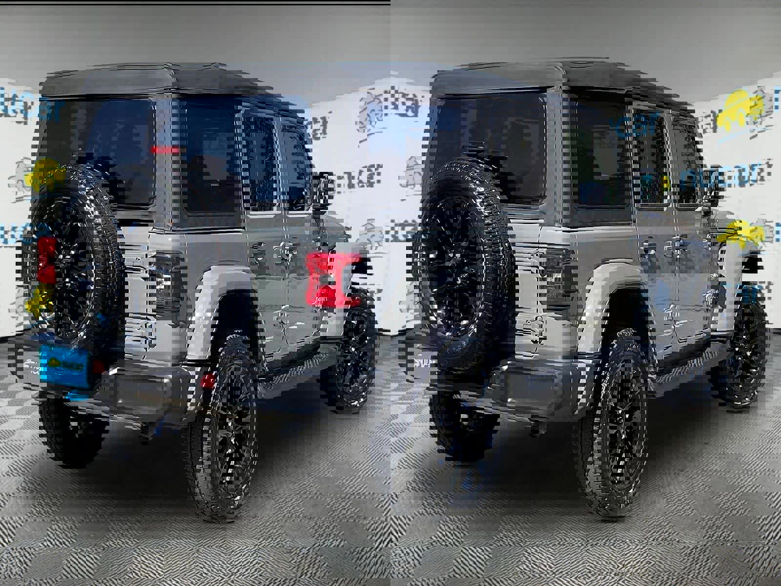 Used 2023 Jeep Wrangler Sahara w/ Cold Weather Group image 6