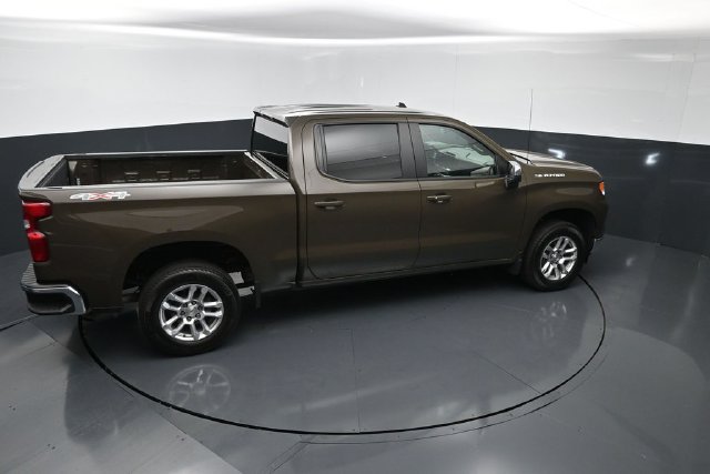 Used 2023 Chevrolet Silverado 1500 LT AWD/4WD image 27