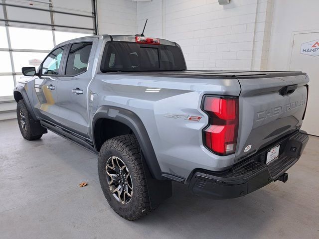 Used 2024 Chevrolet Colorado ZR2 w/ ZR2 Convenience Package III AWD/4WD image 8