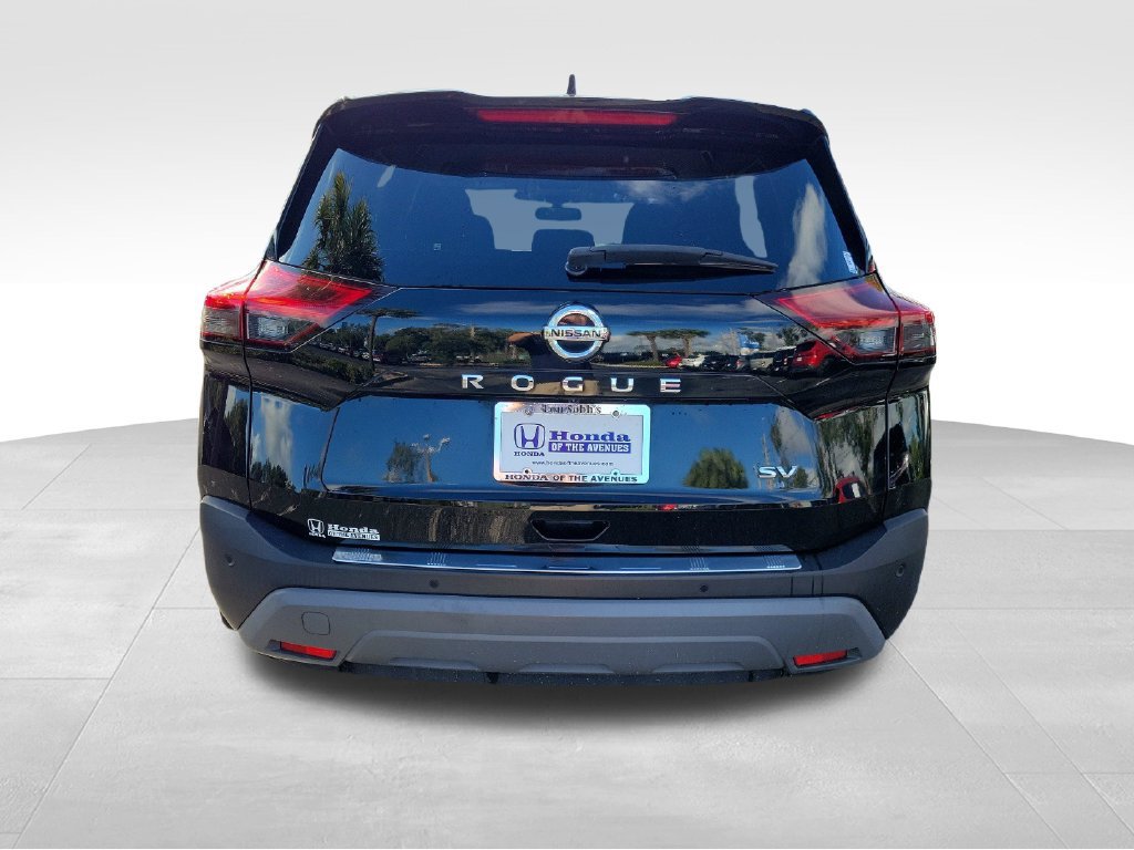 Used 2021 Nissan Rogue SV FWD image 8