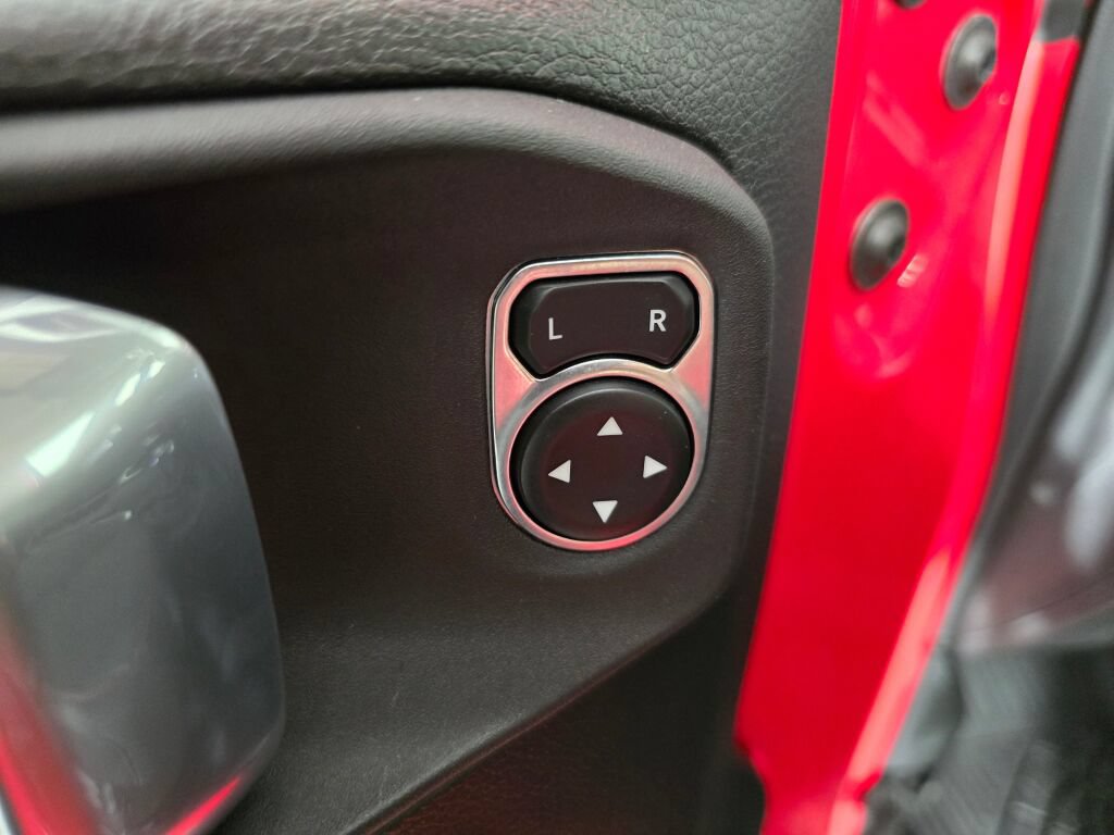 Used 2021 Jeep Wrangler Unlimited Rubicon AWD/4WD image 21