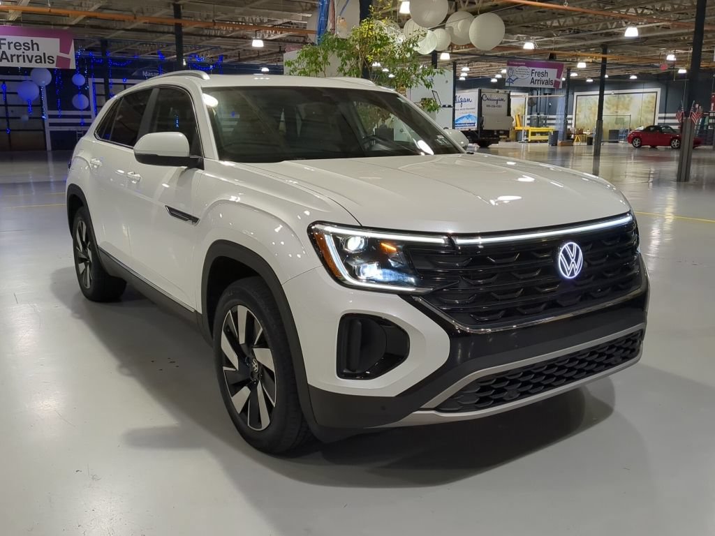 Used 2024 Volkswagen Atlas Cross Sport SEL AWD/4WD image 5