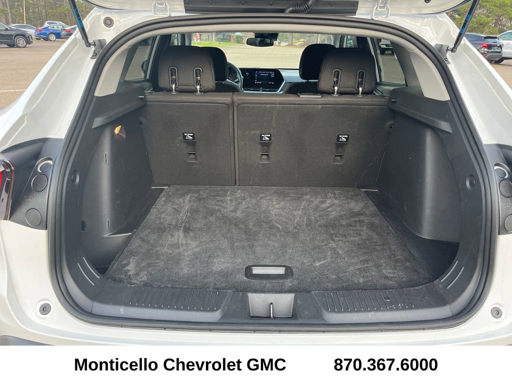 Used 2025 Chevrolet Trax LS image 25