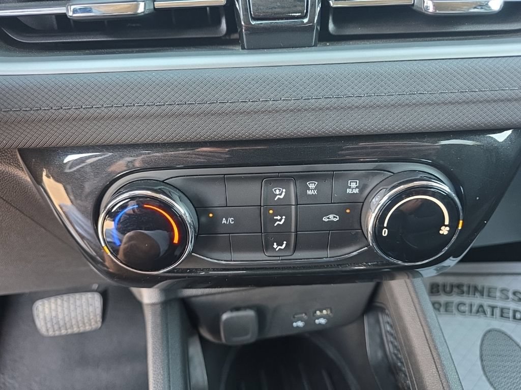 Used 2025 Chevrolet TrailBlazer LT AWD/4WD image 20