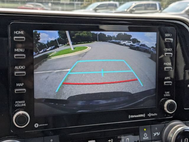 Used 2022 Toyota Highlander XLE FWD image 24
