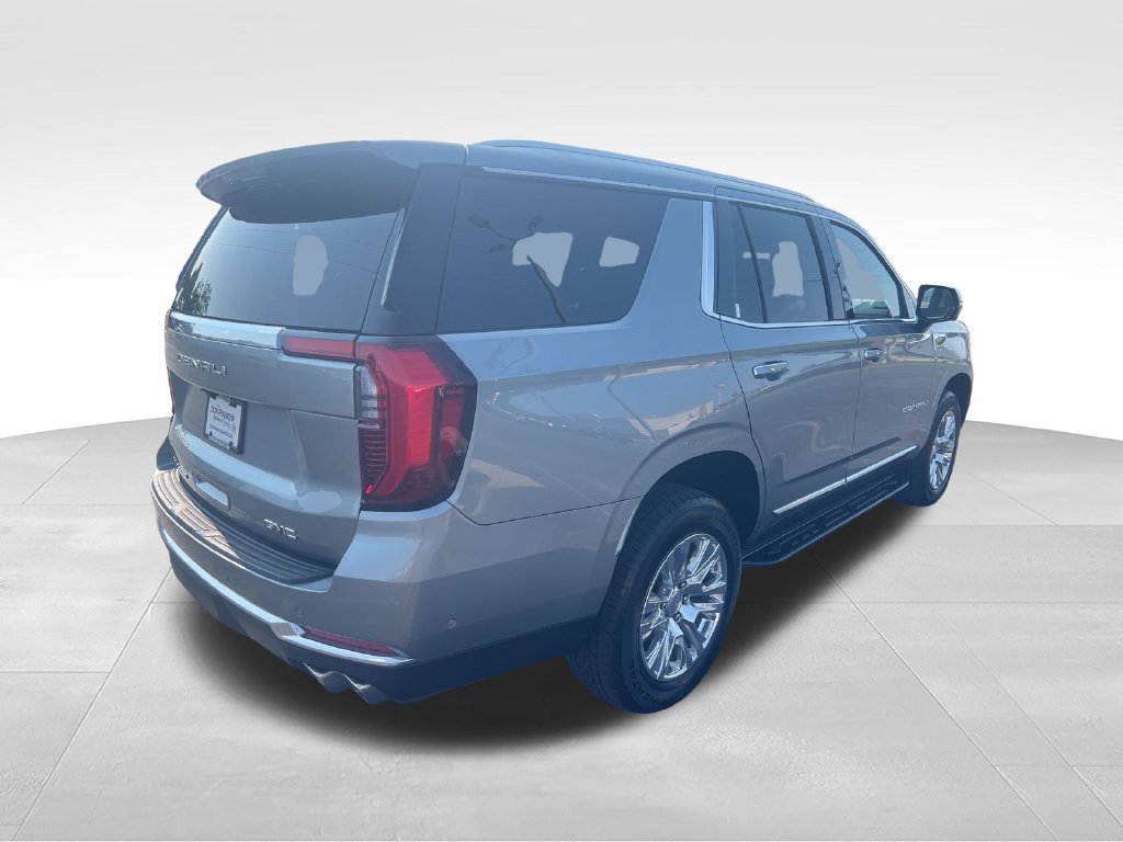 Used 2025 GMC Yukon Denali AWD/4WD image 5