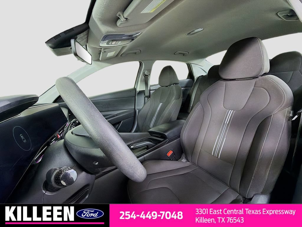 Used 2024 Hyundai Elantra SEL FWD image 10
