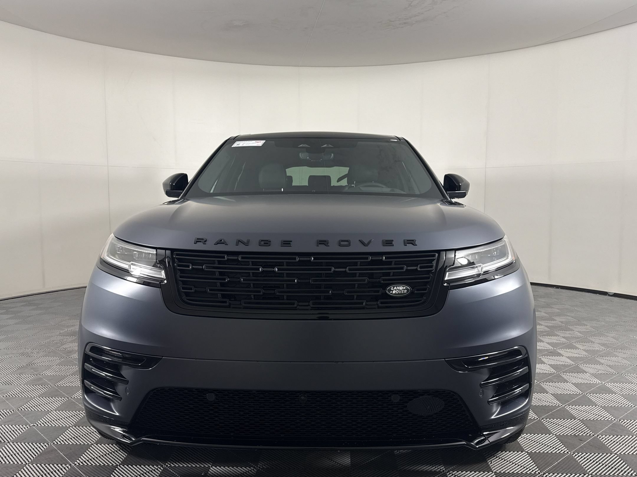 New 2026 Land Rover Range Rover Velar Belgravia AWD/4WD image 6