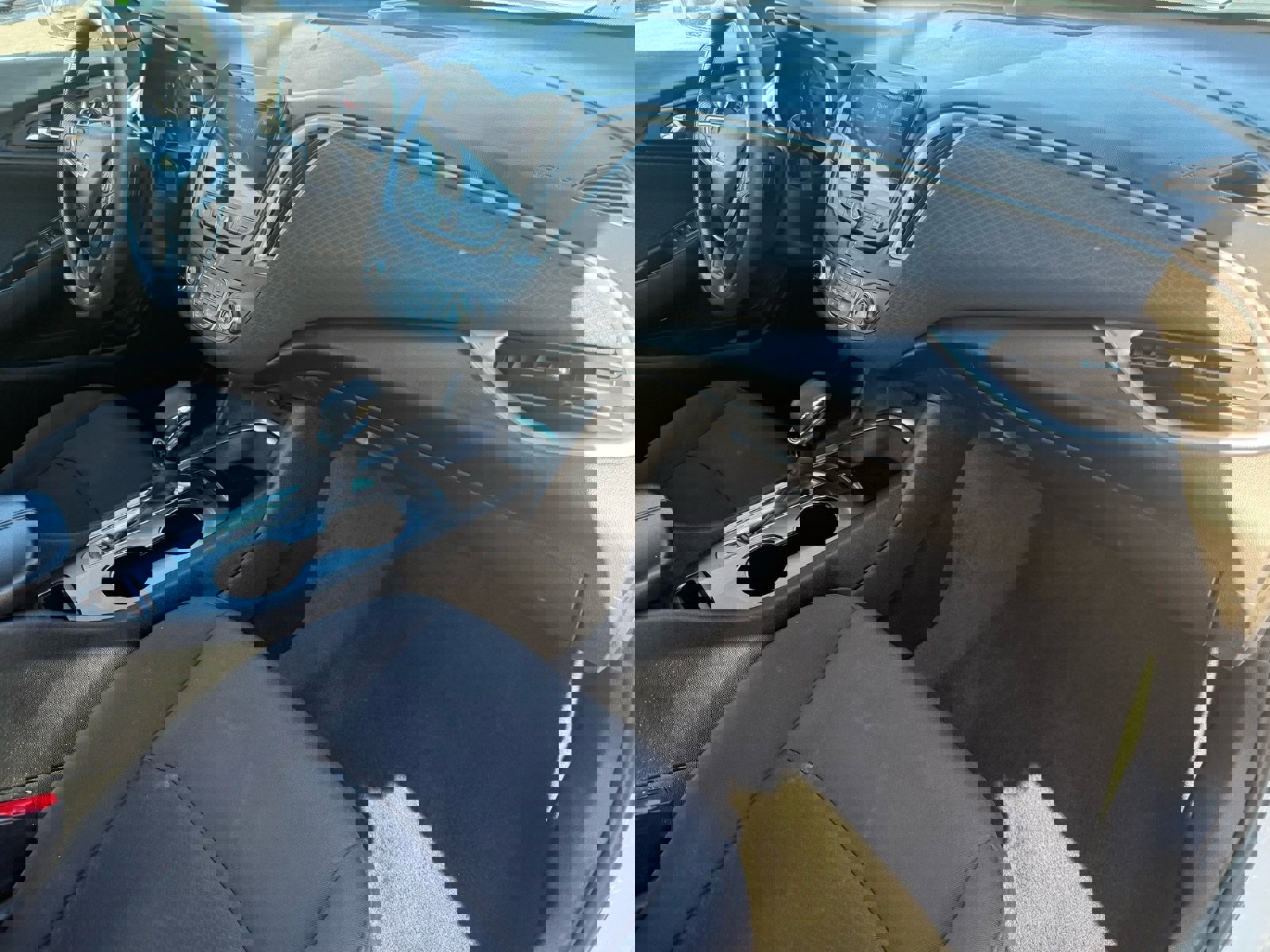 Used 2022 Chevrolet Malibu LT image 31