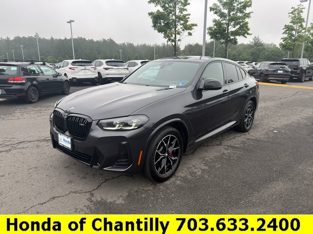 Used 2022 BMW X4 M40i w/ Shadowloine Package AWD/4WD image 3