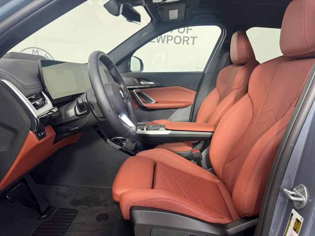 New 2026 BMW X1 xDrive28i w/ Technology Package AWD/4WD image 2