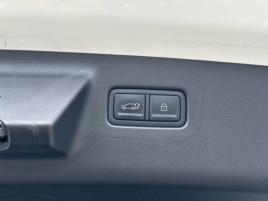 Used 2025 Hyundai Santa Fe Calligraphy AWD/4WD image 7