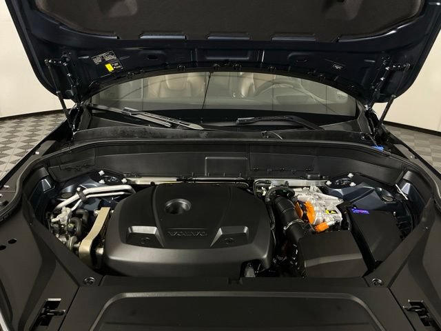 Certified 2024 Volvo XC90 T8 Ultimate AWD/4WD image 44