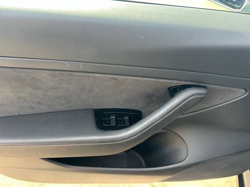 Used 2020 Tesla Model 3 Standard Range Plus image 7