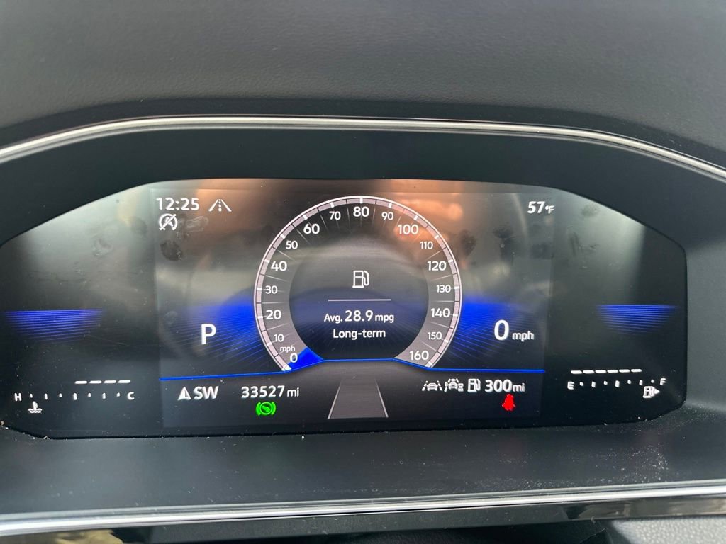 Used 2025 Volkswagen Jetta Sport image 13