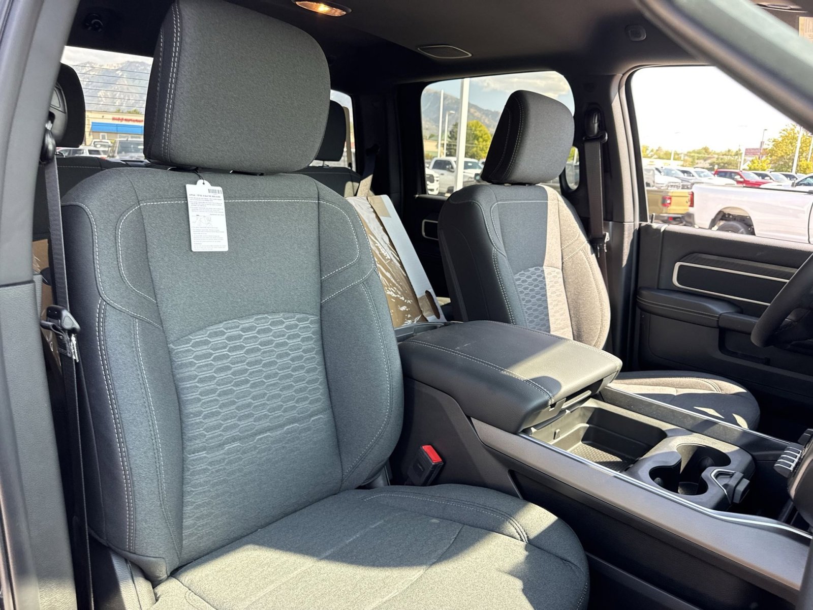 New 2025 RAM 2500 Big Horn AWD/4WD image 33