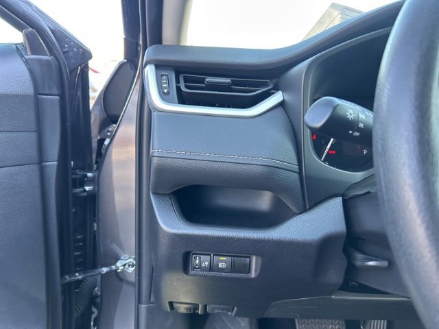 Used 2024 Toyota RAV4 LE image 28