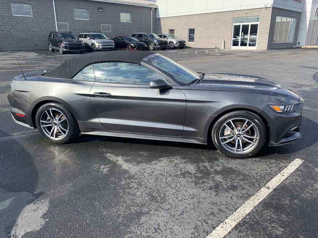 Used 2017 Ford Mustang Premium RWD image 9