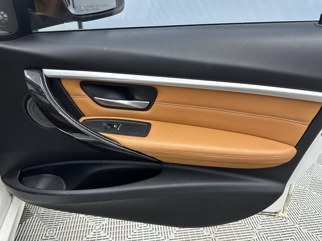 Used 2018 BMW 330i Sedan RWD image 14
