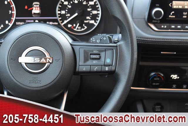 Used 2024 Nissan Rogue SV image 28