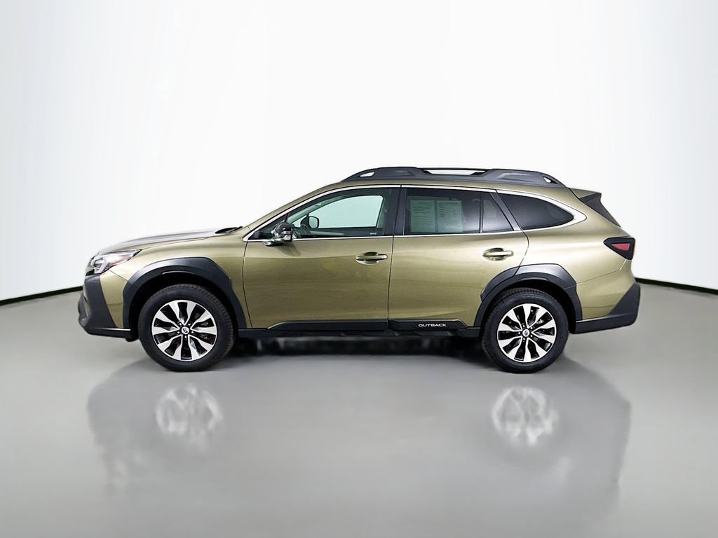 Used 2023 Subaru Outback Limited AWD/4WD image 4