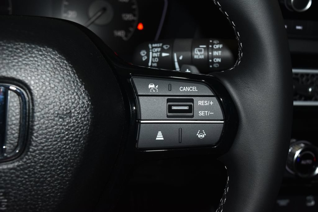 Used 2025 Honda Civic Sport image 9