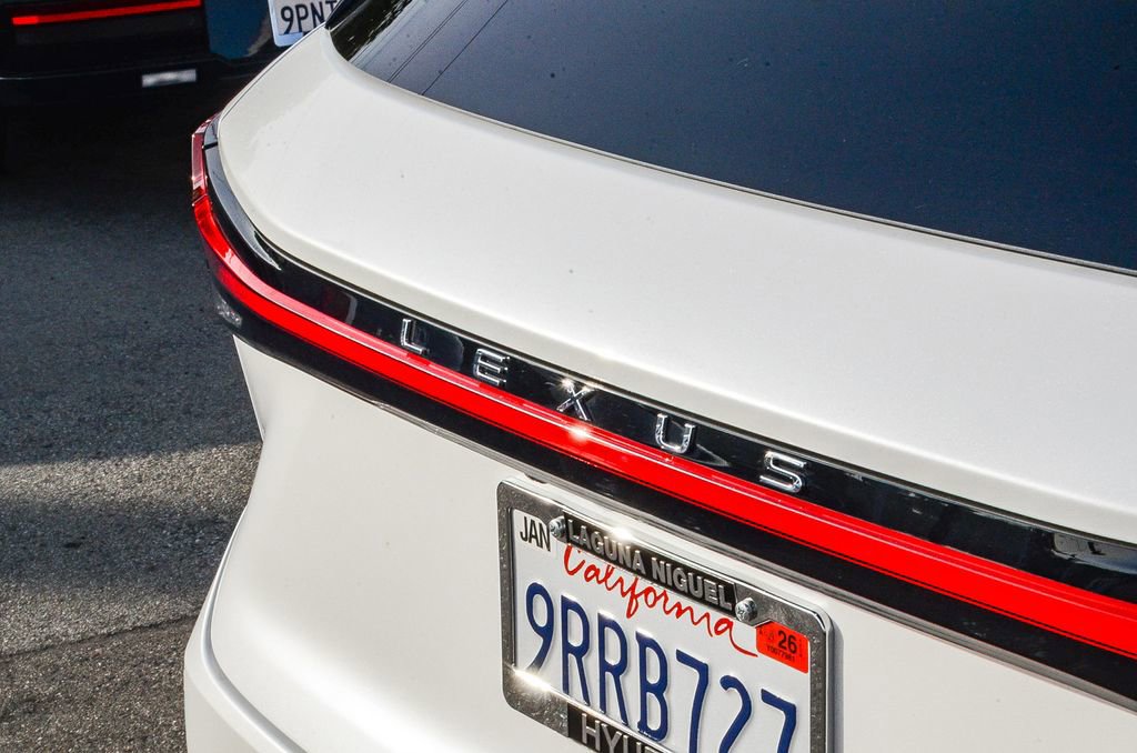 Used 2025 Lexus RX 350 w/ Convenience Package image 8